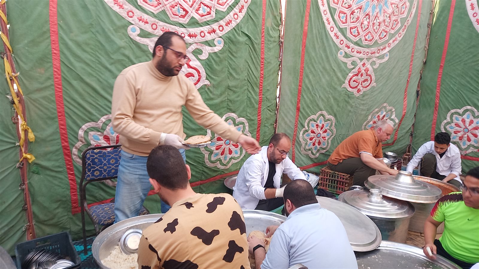 مائدة الأشراف المهدية بأسيوط- تصوير إيمان سمير