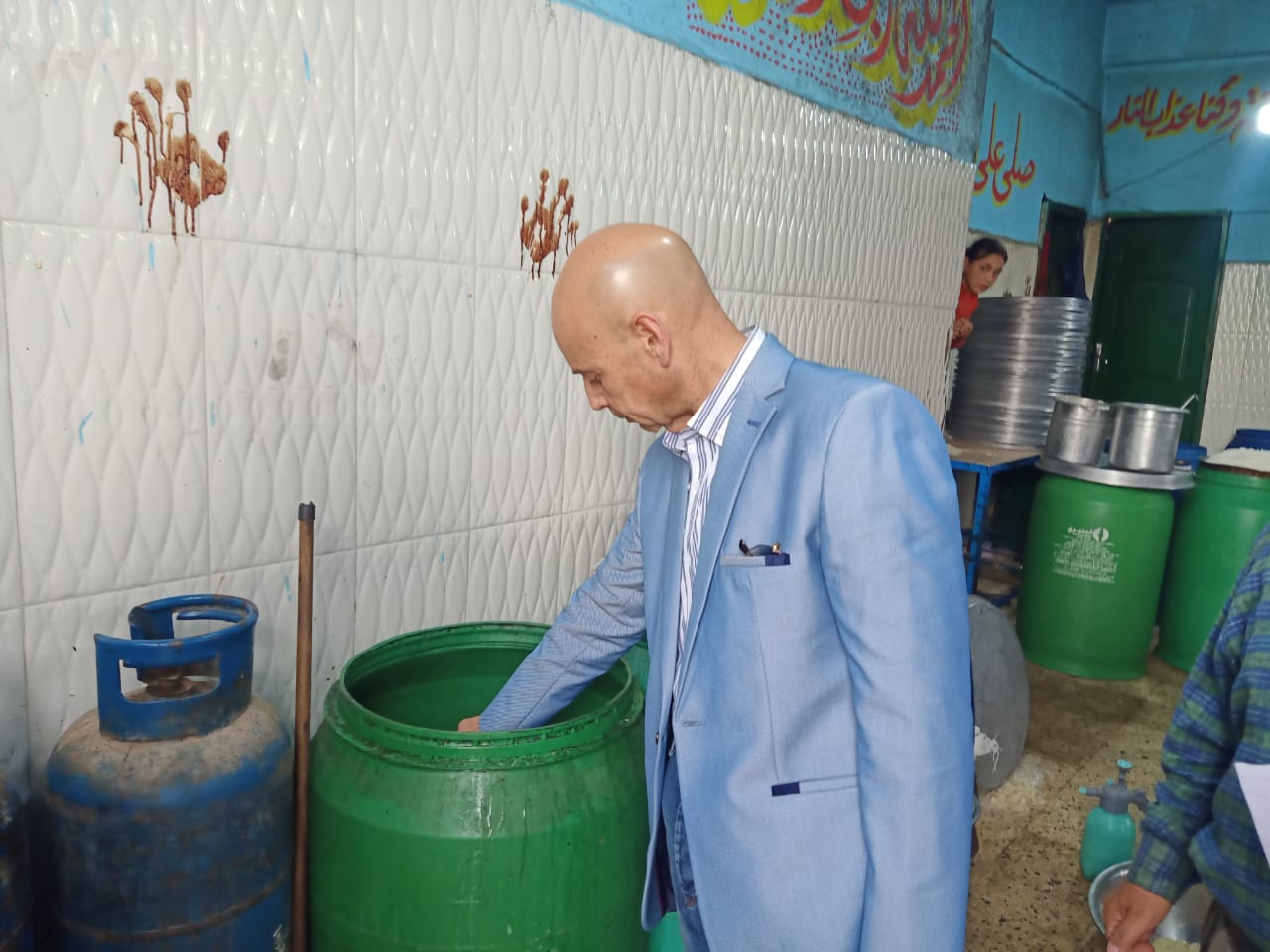 وكيل الوزارة خلال الحملة 01