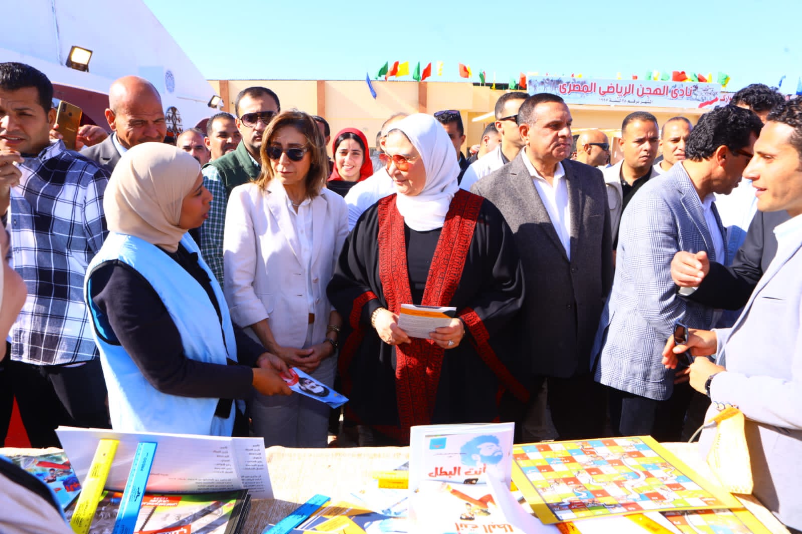   وزيرة التضامن تفتتح معرض المنتجات التراثية واليدوية