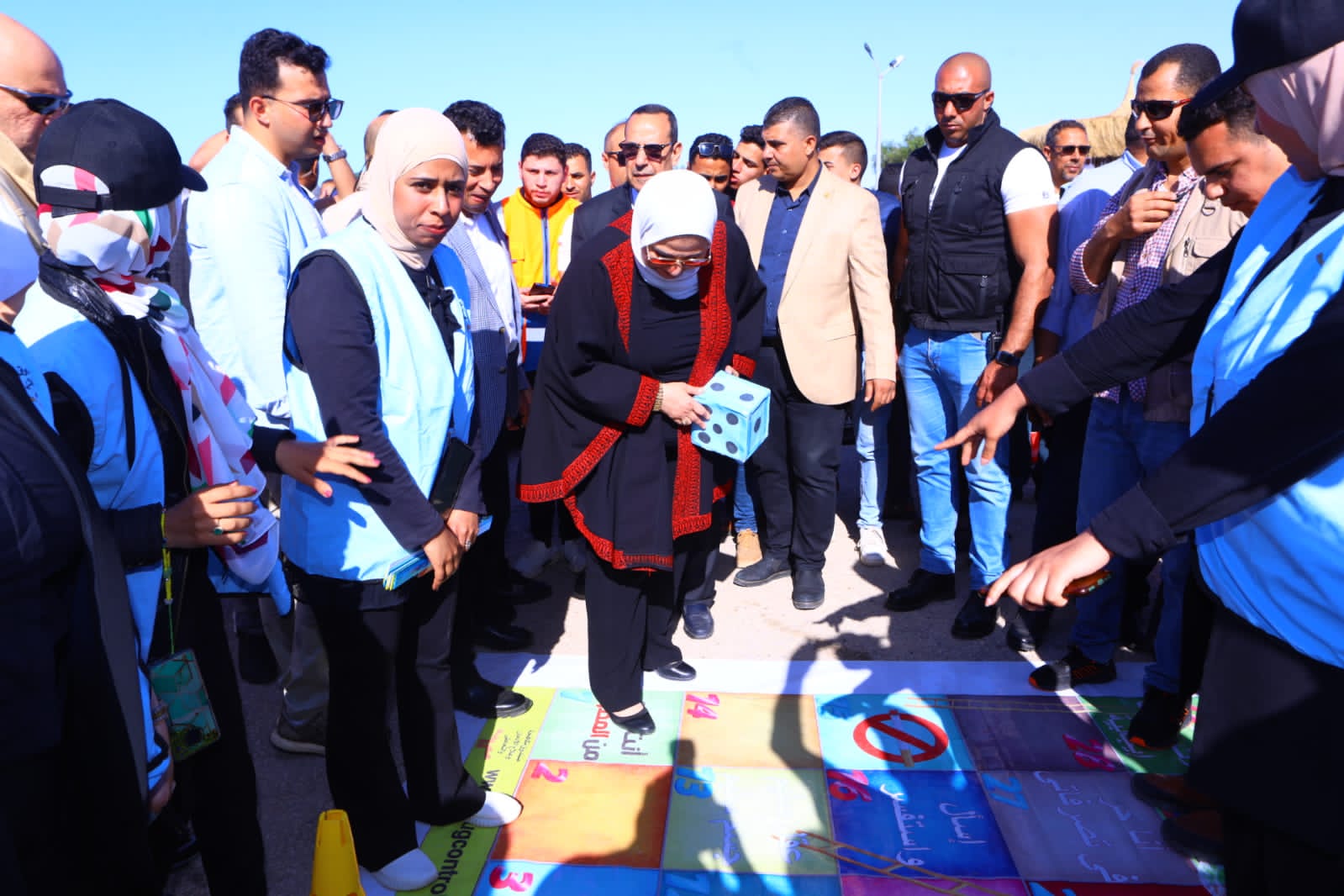   وزيرة التضامن تفتتح معرض المنتجات التراثية واليدوية