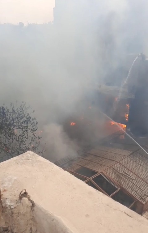 حريق هائل في مخازن بشارع المعز بالقاهرة 2