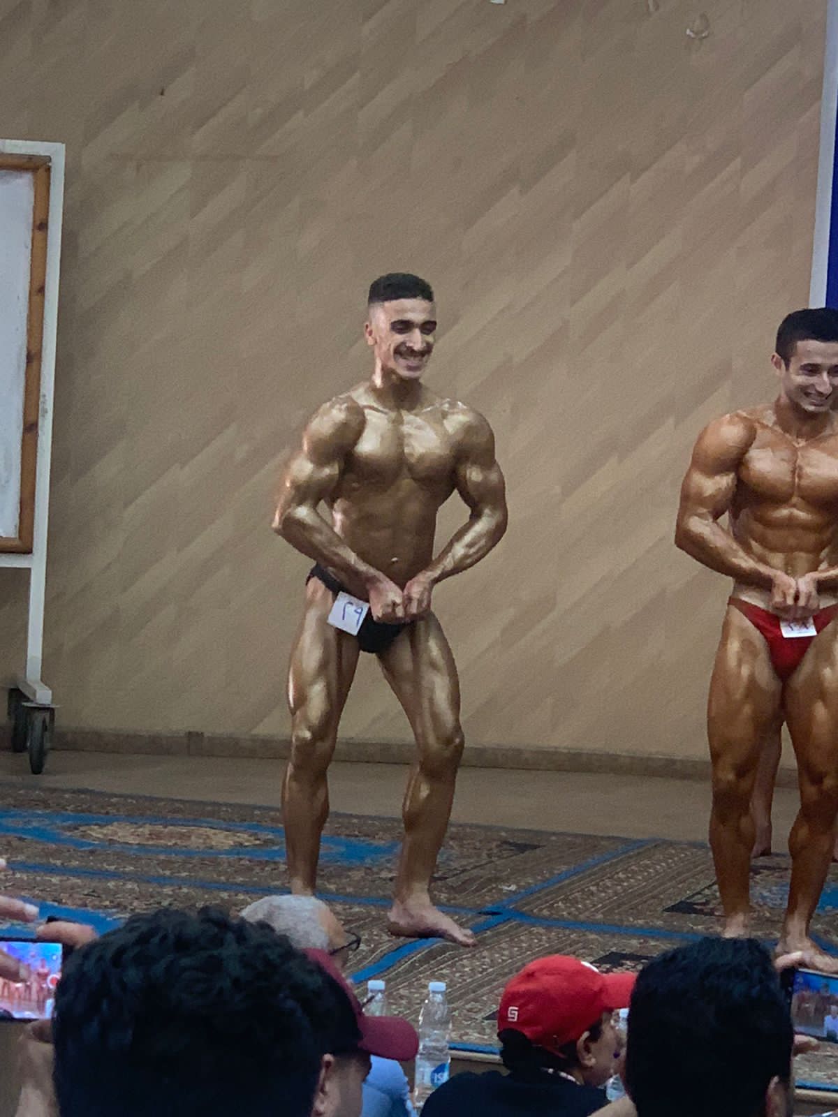 أحد لاعبي منتخب جامعة الزقازيق لكمال الأجسام