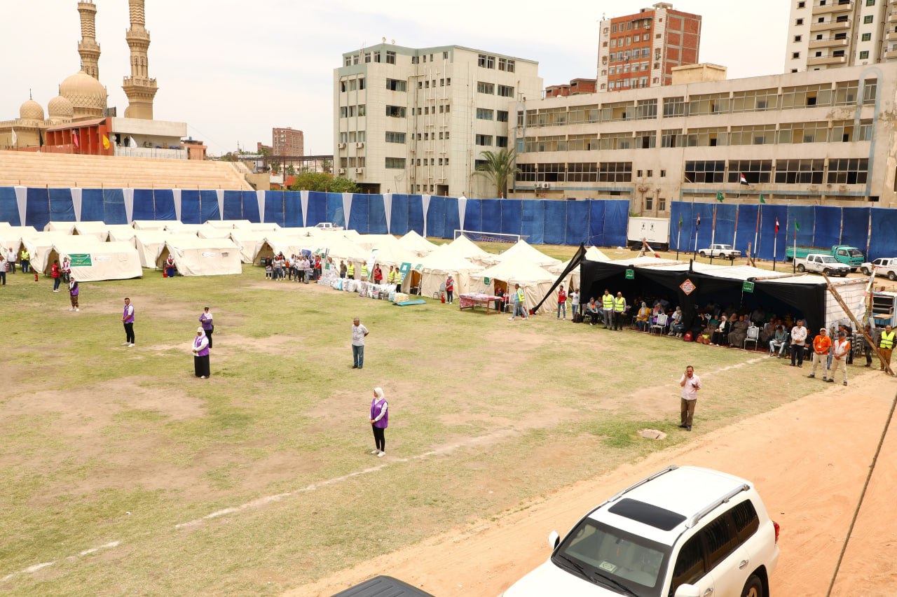 معسكر الإيواء في ستاد الزقازيق  03