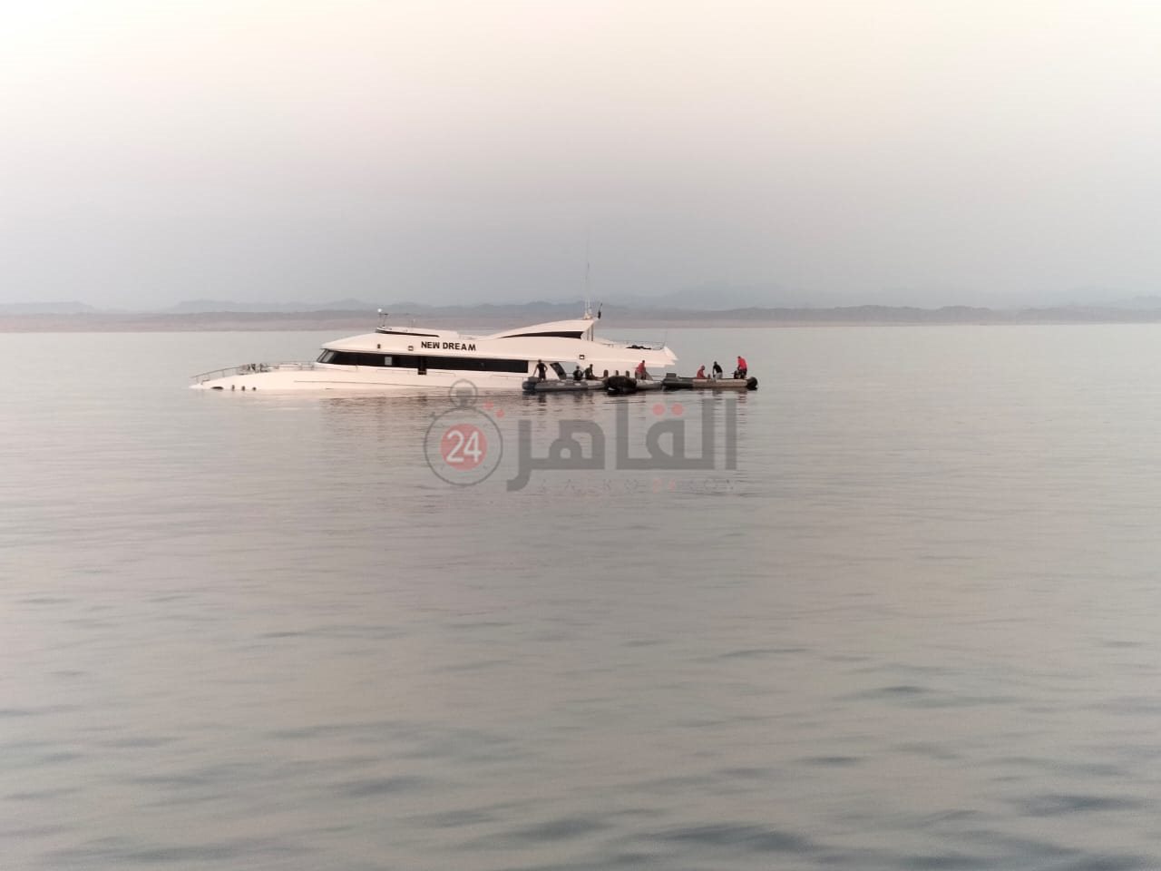 اللنش السياحي