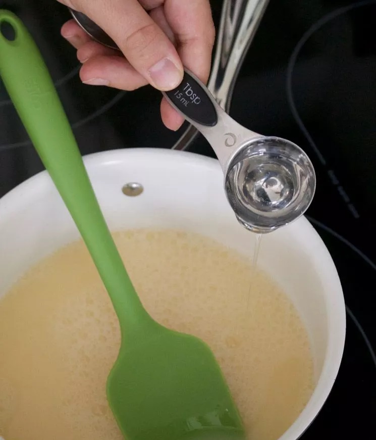 طريقة عمل الصابون السائل بالليمون