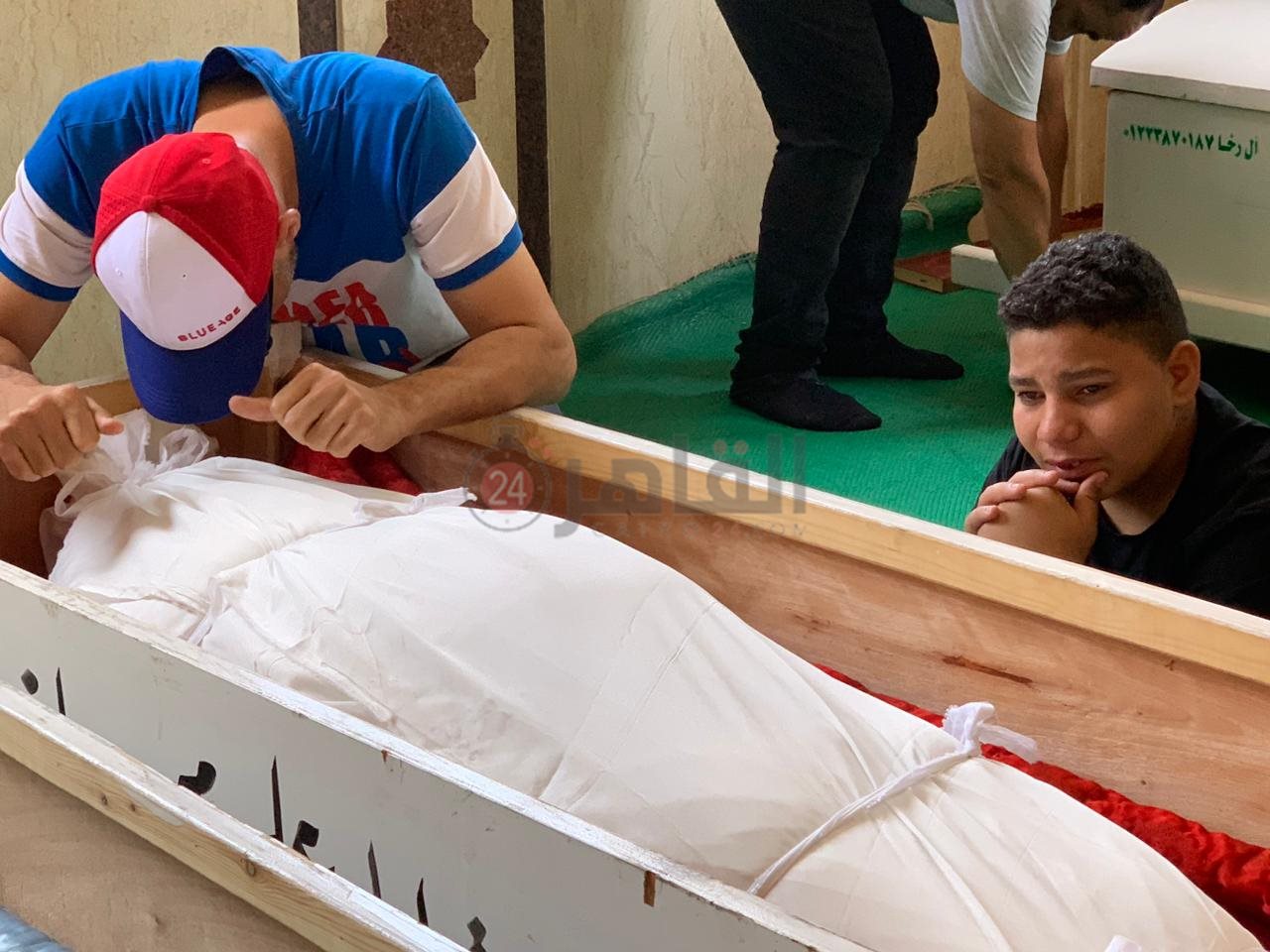 تشييع جثمان الفنان المسرحي محمود سأسأ