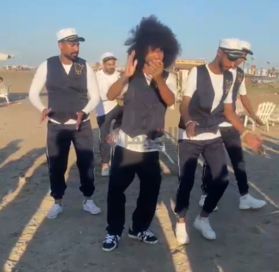 التيك توكر الالماني نويل روبيسون ببورسعيد