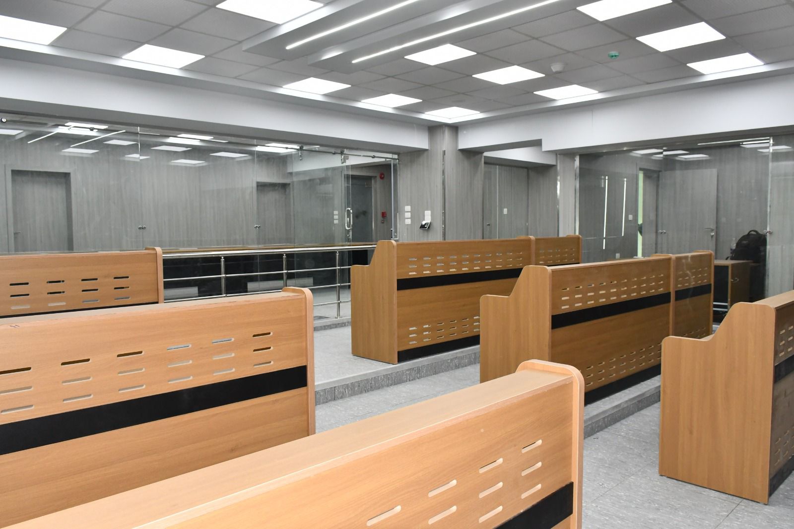 محافظ الفيوم يتفقد التجهيزات النهائية للمركز