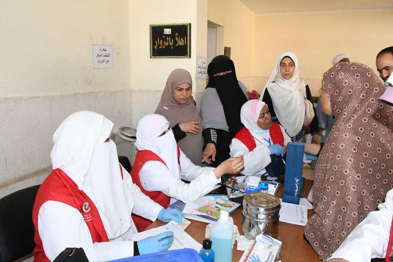 محافظ الفيوم يتفقد أعمال حملة 100 يوم صحة