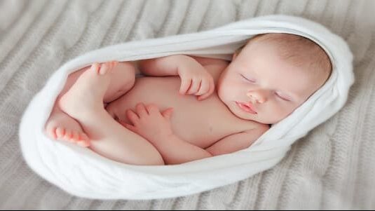 أسماء بنات بحرف الميم من ثلاث حروف