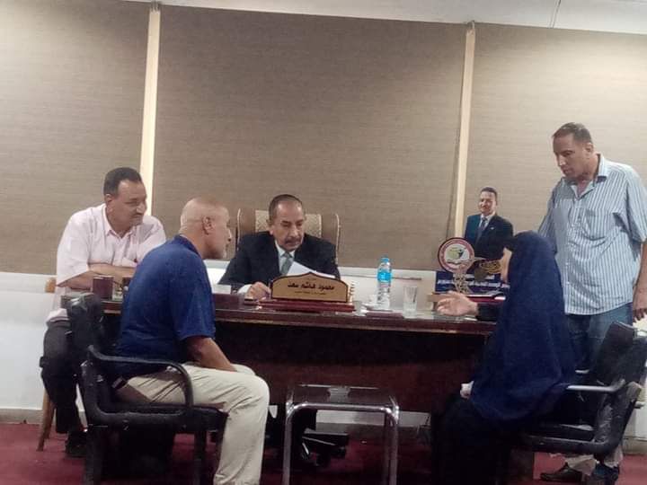 بحث حلول شكاوى المواطنين