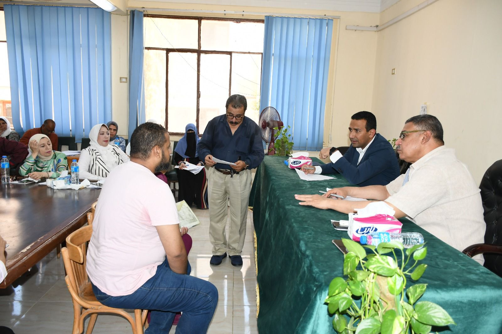 بحث حلول شكاوى المواطنين