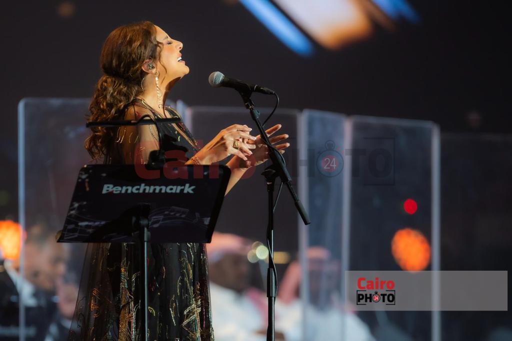 حفل أنغام في جدة (8)