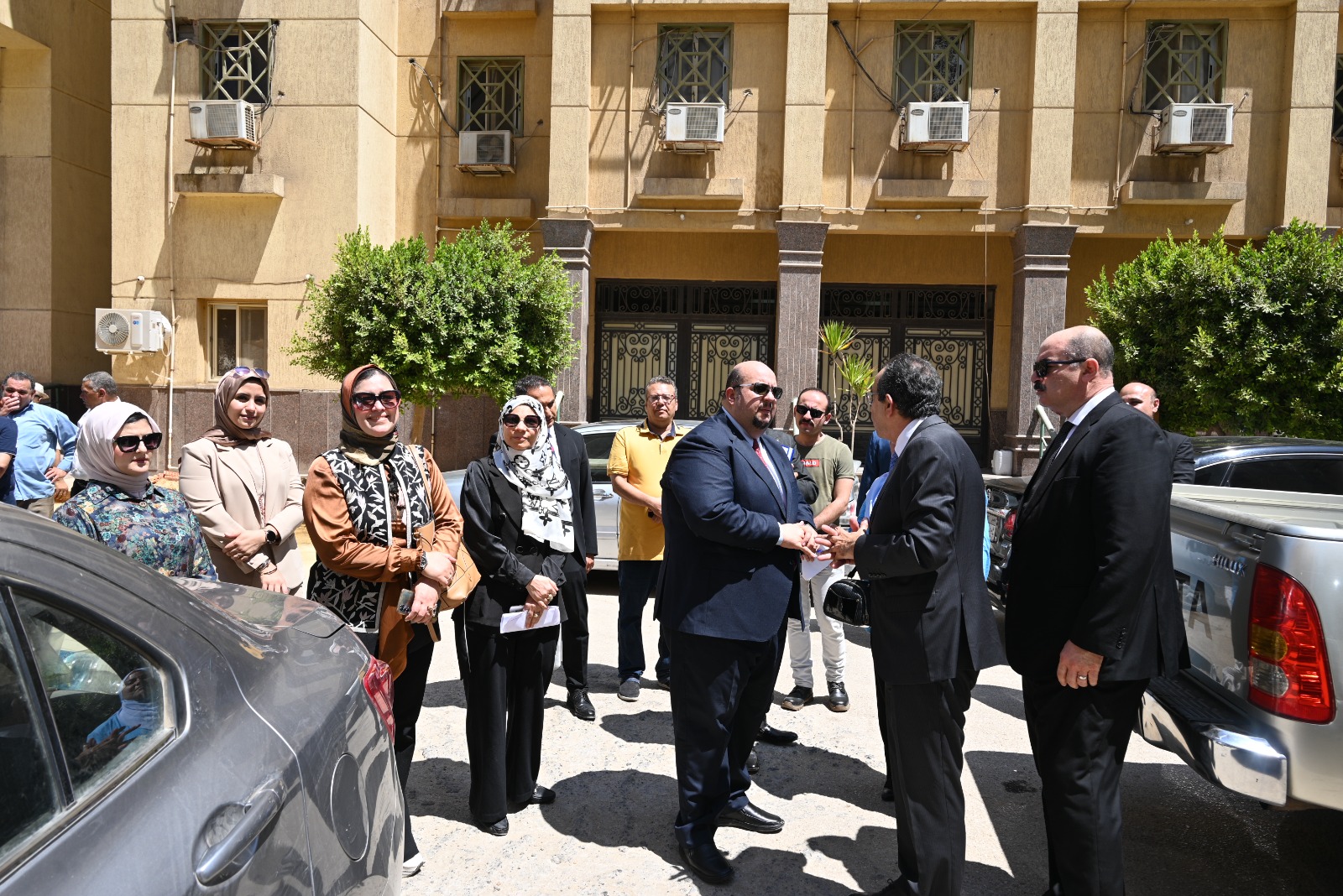 رئيس جامعة الفيوم يستقبل وفدًا من وزارة التخطيط