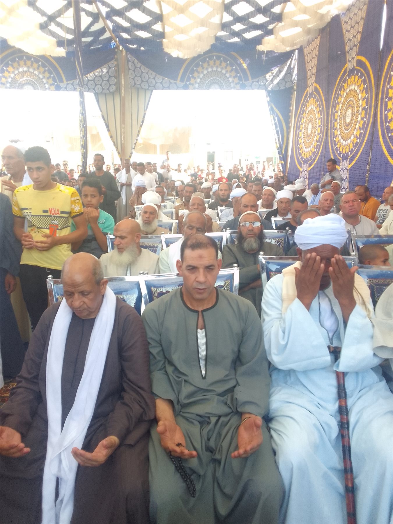 جلسة صلح عرفية لإنهاء خصومة ثأرية بين عائلتين بقرية دبانة