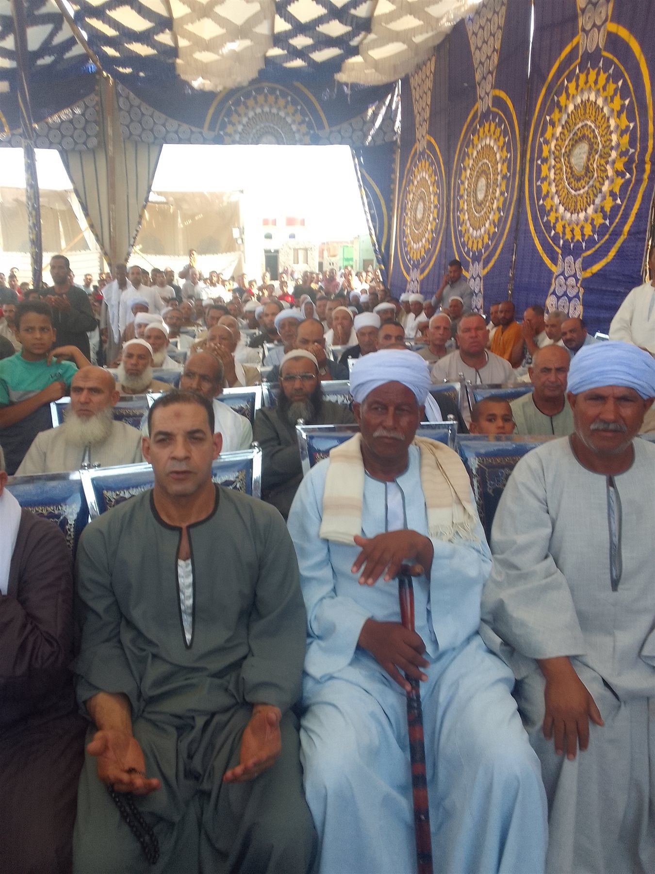 جلسة صلح عرفية لإنهاء خصومة ثأرية بين عائلتين بقرية دبانة