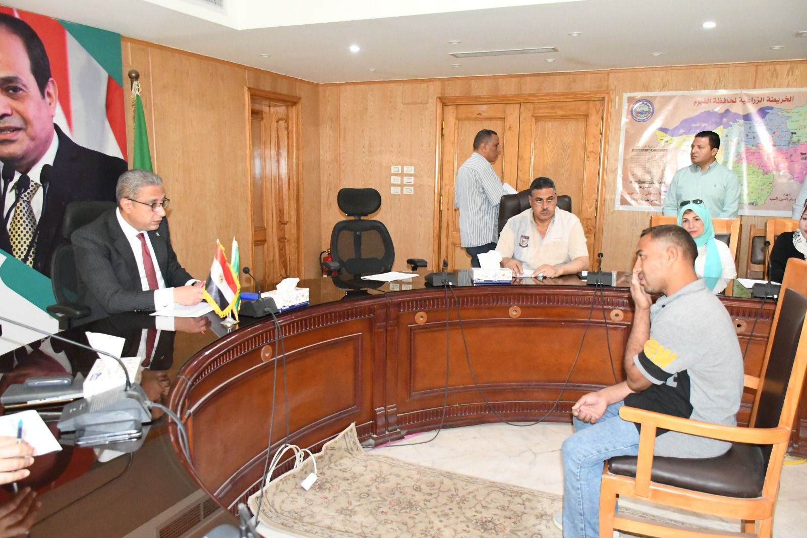 محافظ الفيوم في اللقاء الدوري لخدمة المواطنين