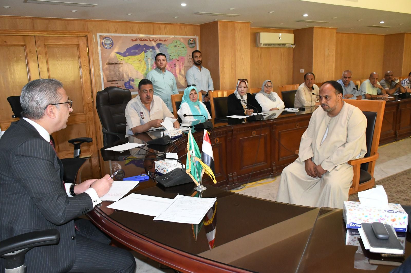محافظ الفيوم في اللقاء الدوري لخدمة المواطنين