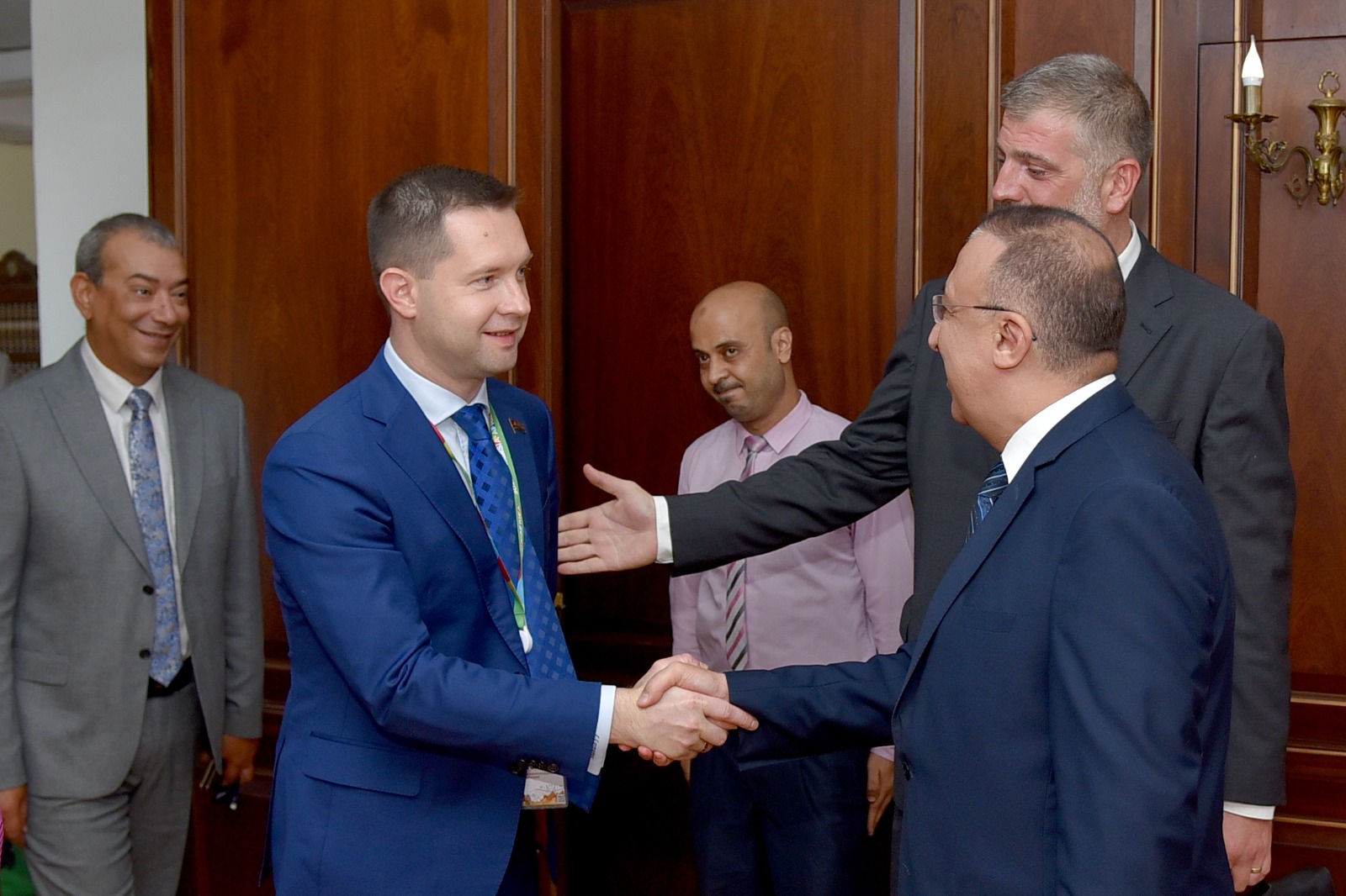 زيارة قنصل عام روسيا لمحافظ الإسكندرية 