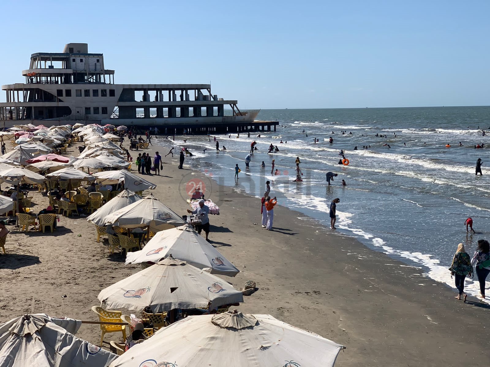 شاطئ بورسعيد 4