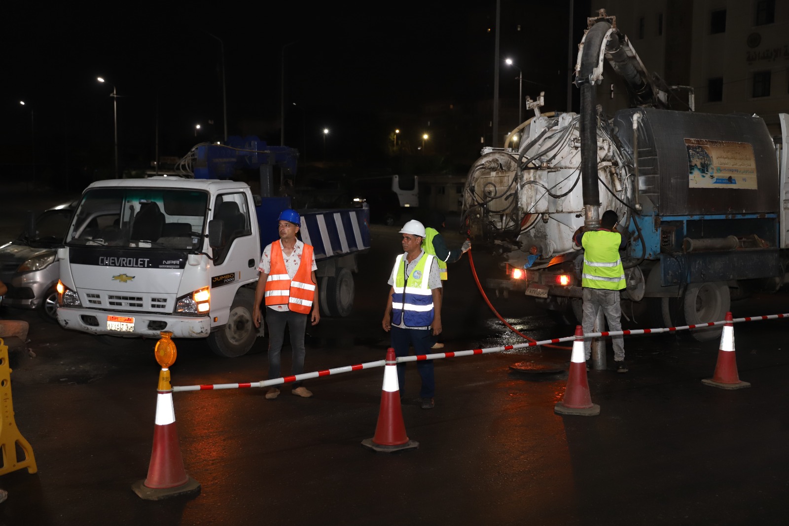 تطهير الشنايش والمطابق استعدادا للشتاء فى الإسكندرية 