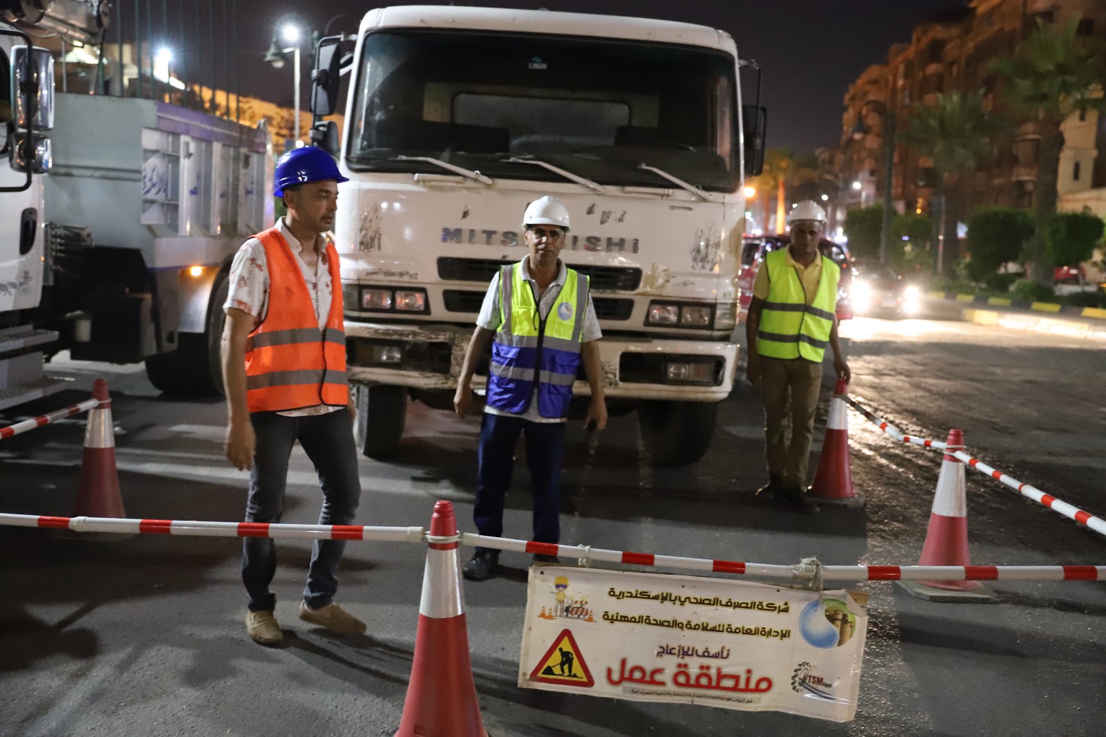 تطهير الشنايش والمطابق استعدادا للشتاء فى الإسكندرية 