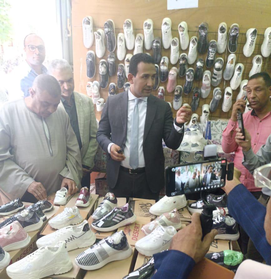 نائب محافظ الفيوم يفتتح معرض أهلاً مدارس بأبشواي