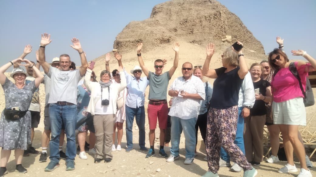 السياح اليوم