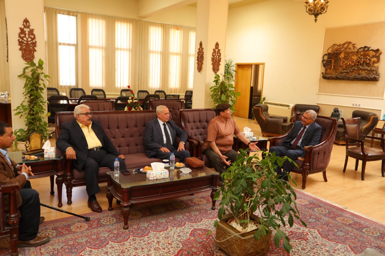 الفنان أحمد ماهر في ضيافة جامعة الزقازيق