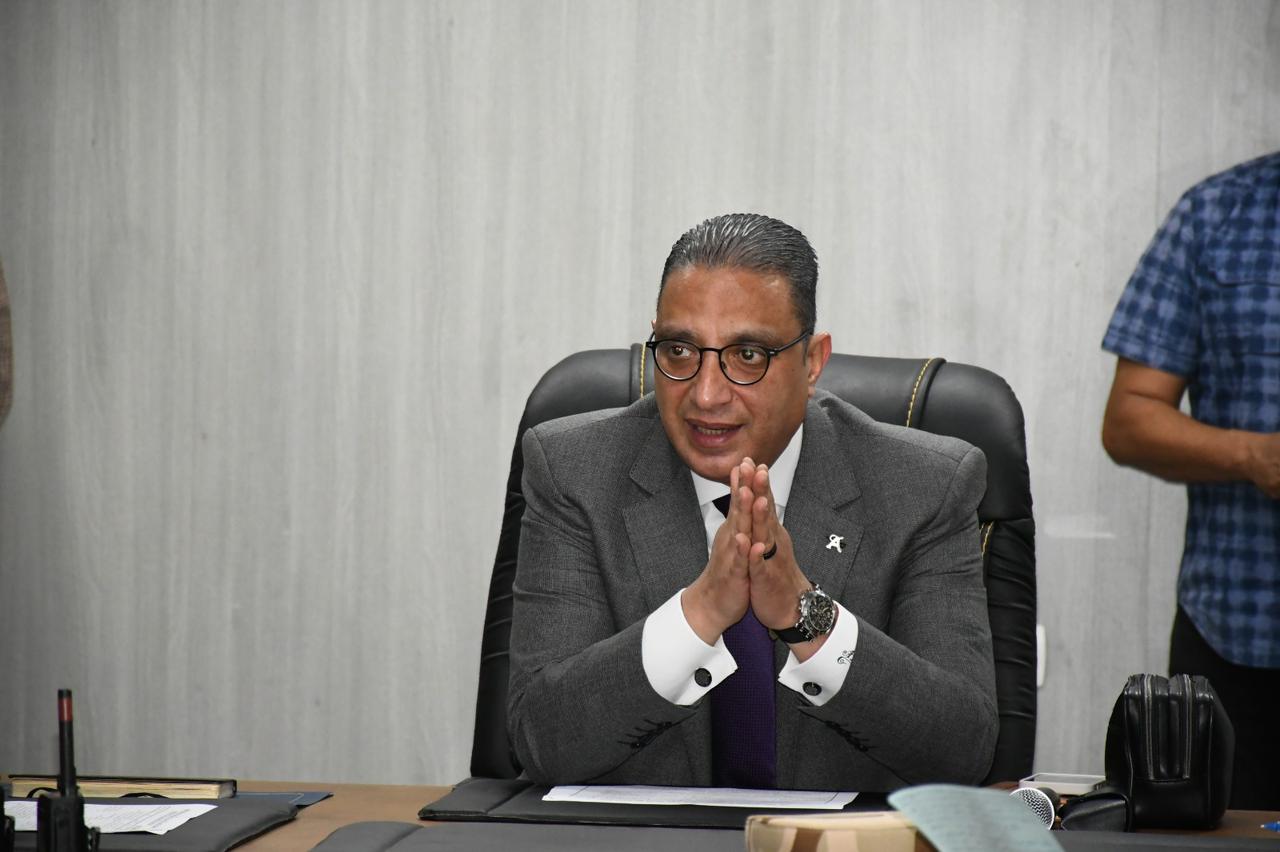 اجتماع محافظ الفيوم