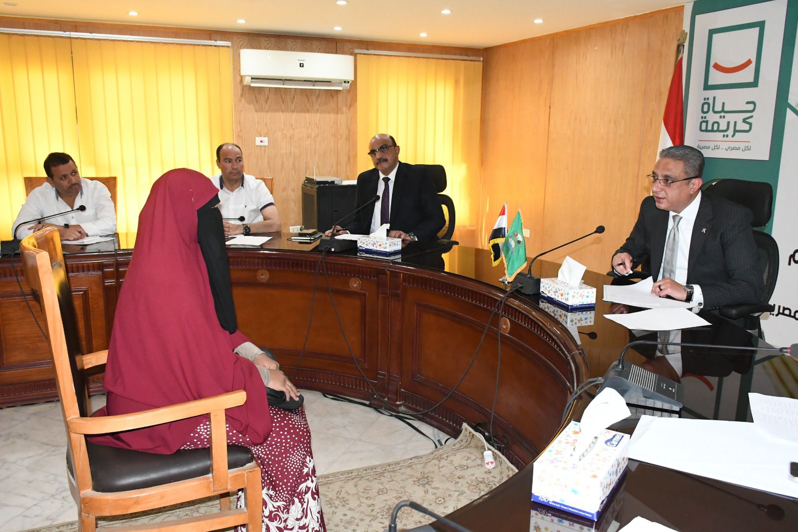 محافظ الفيوم يوجه بتنفيذ تطبيق يتيح للمريض اختيار المستشفى المناسب له