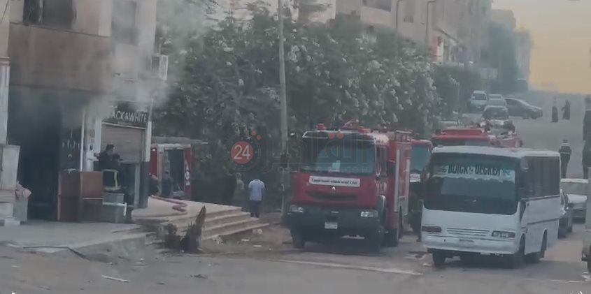  حريق مخزن اثاث حدائق الاهرام 1