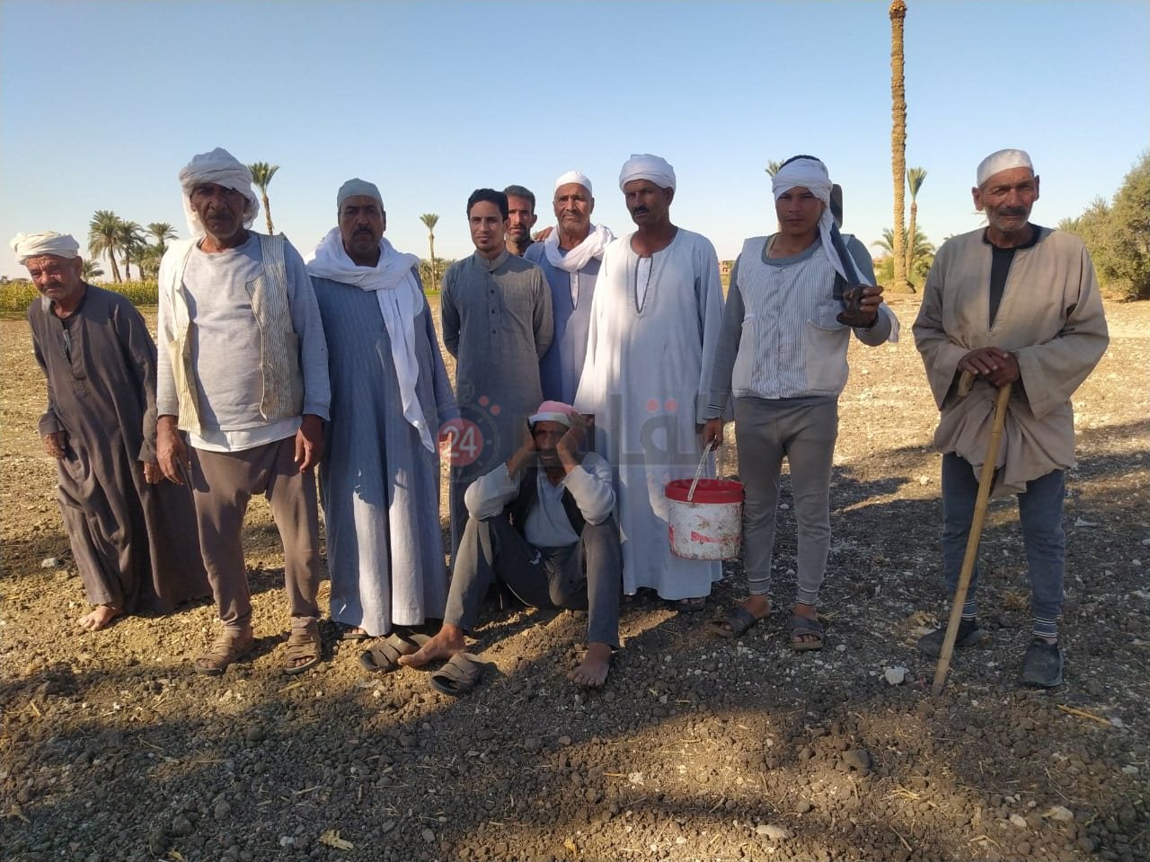 مزارعو عزبة رحيل بالفيوم 