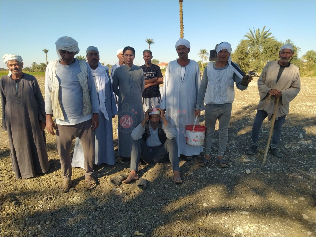 مزارعو عزبة رحيل بالفيوم 