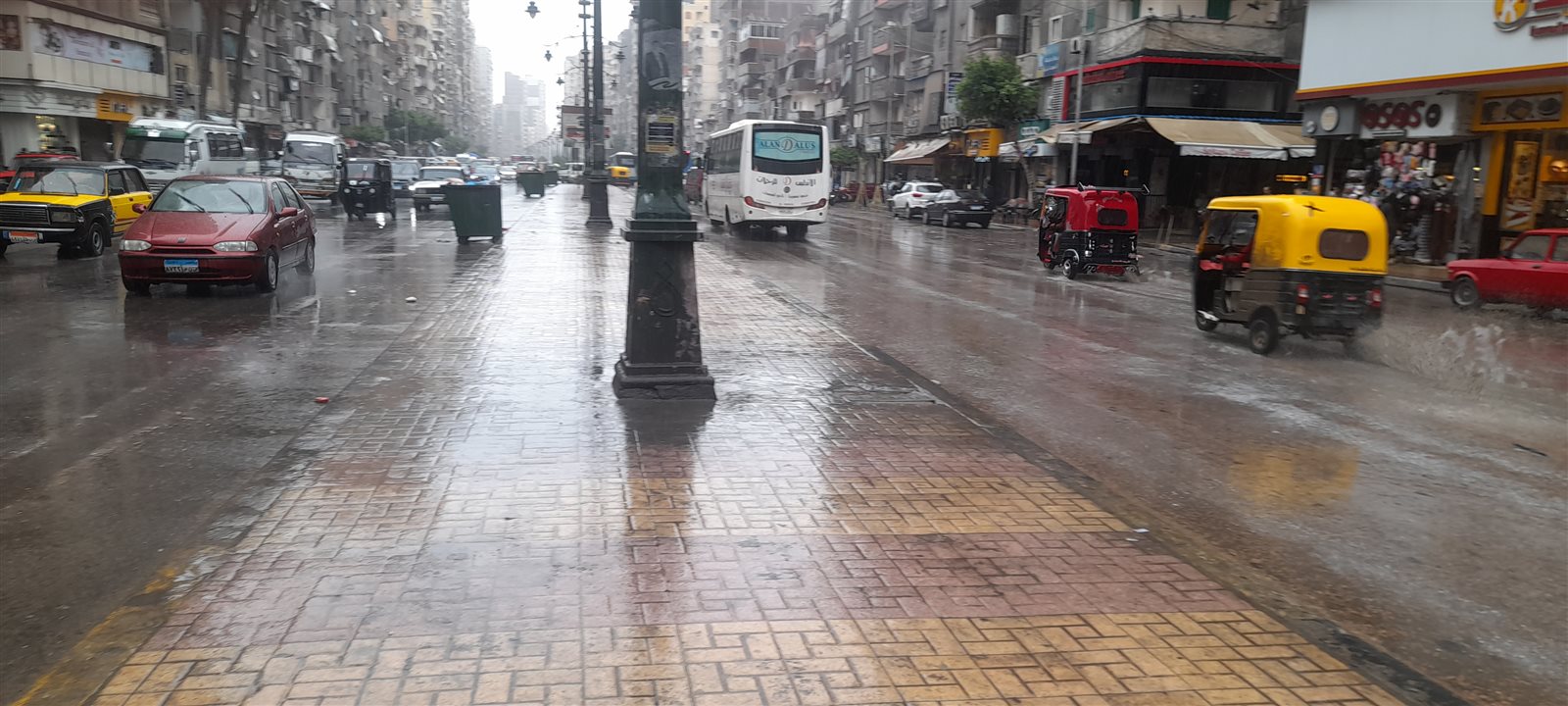 سقوط أمطار في الإسكندرية 