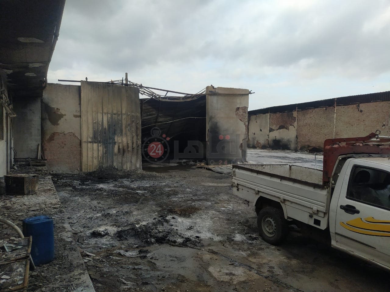 حريق مصنع مراتب بالبدرشين 2
