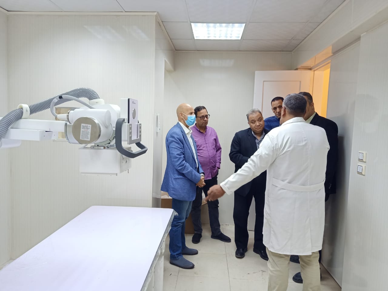 وكيل وزارة الصحة خلال تفقد مستشفى بلبيس المركزي 05