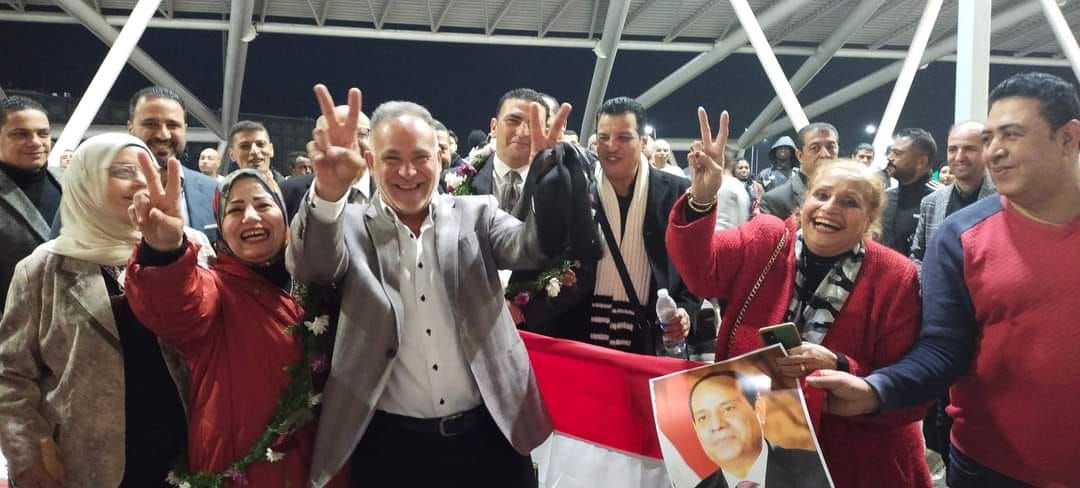 بعثة هوكي الشرقية تصل القاهرة بعد التتويج ببطولة إفريقيا 02