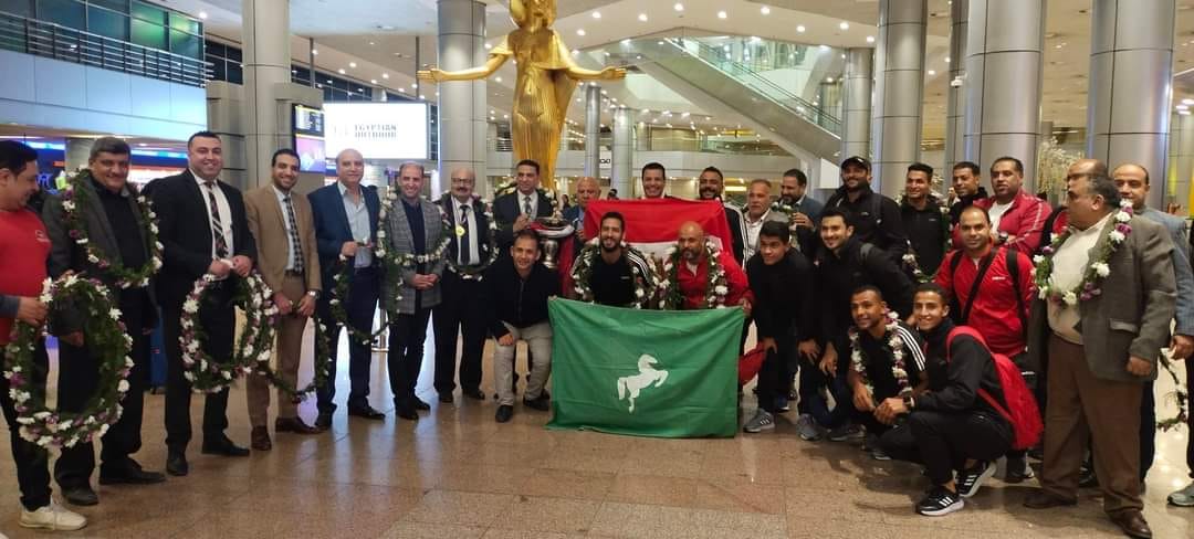 بعثة هوكي الشرقية تصل القاهرة بعد التتويج ببطولة إفريقيا 03