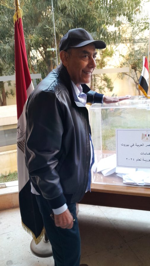 أحمد بدير يدلي بصوته في الانتخابات الرئاسية (صور) 2