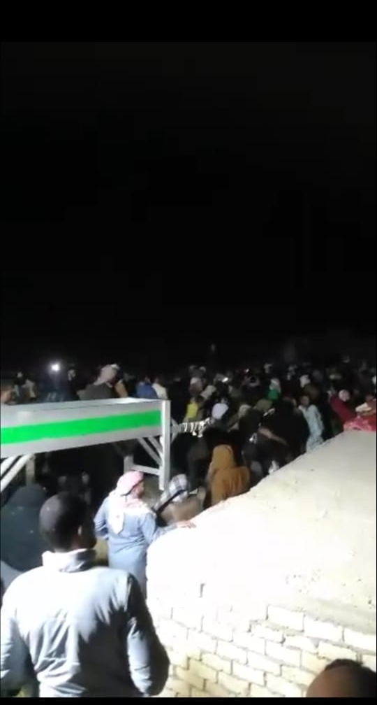 تشييع جنازة جماعية لسيدتين وطفل بعد مصرعهم في حادث تصادم بالفيوم