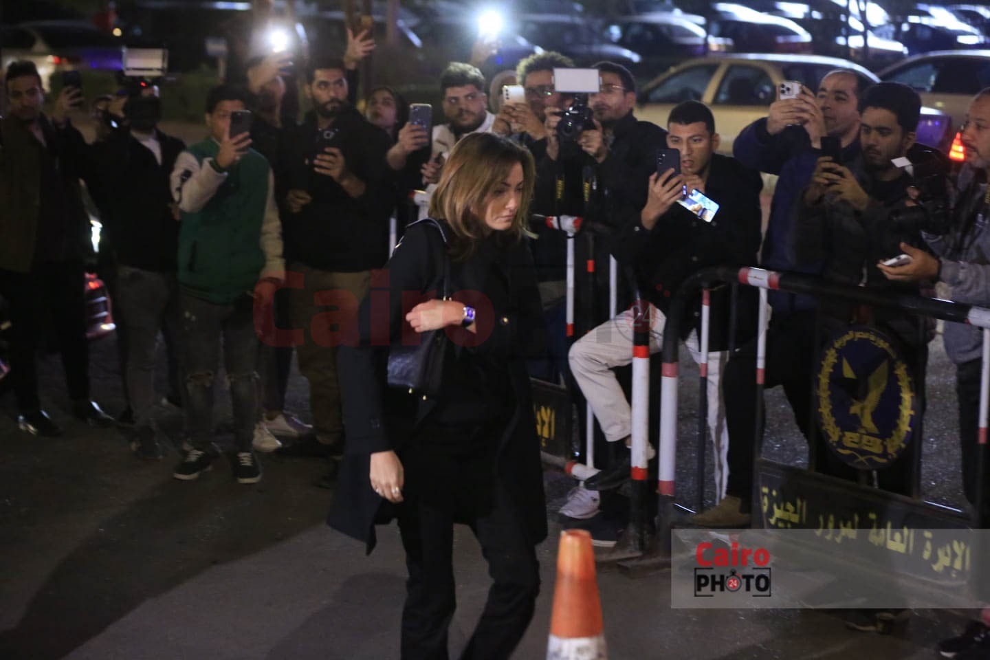 عزاء المنتجة ناهد فريد شوقي بمسجد الشرطة (21)