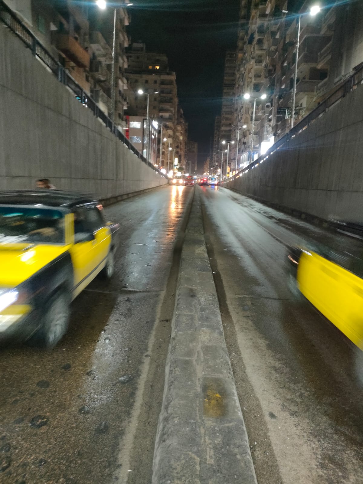 سقوط أمطار على الإسكندرية