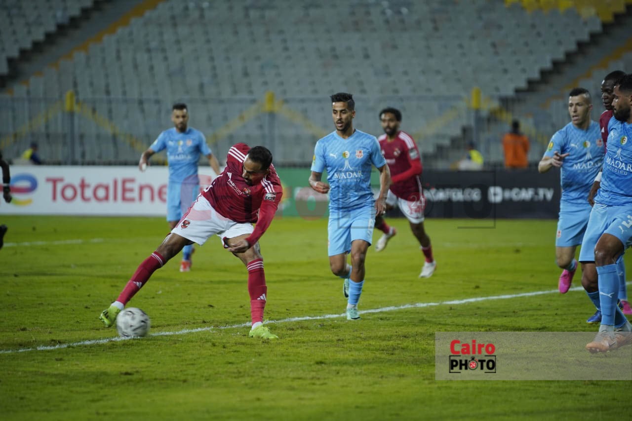 مباراة الأهلي وشباب بلوزداد (10)