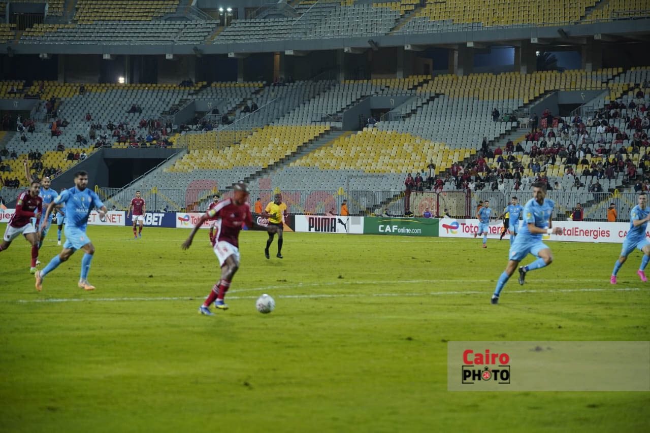 مباراة الأهلي وشباب بلوزداد (13)