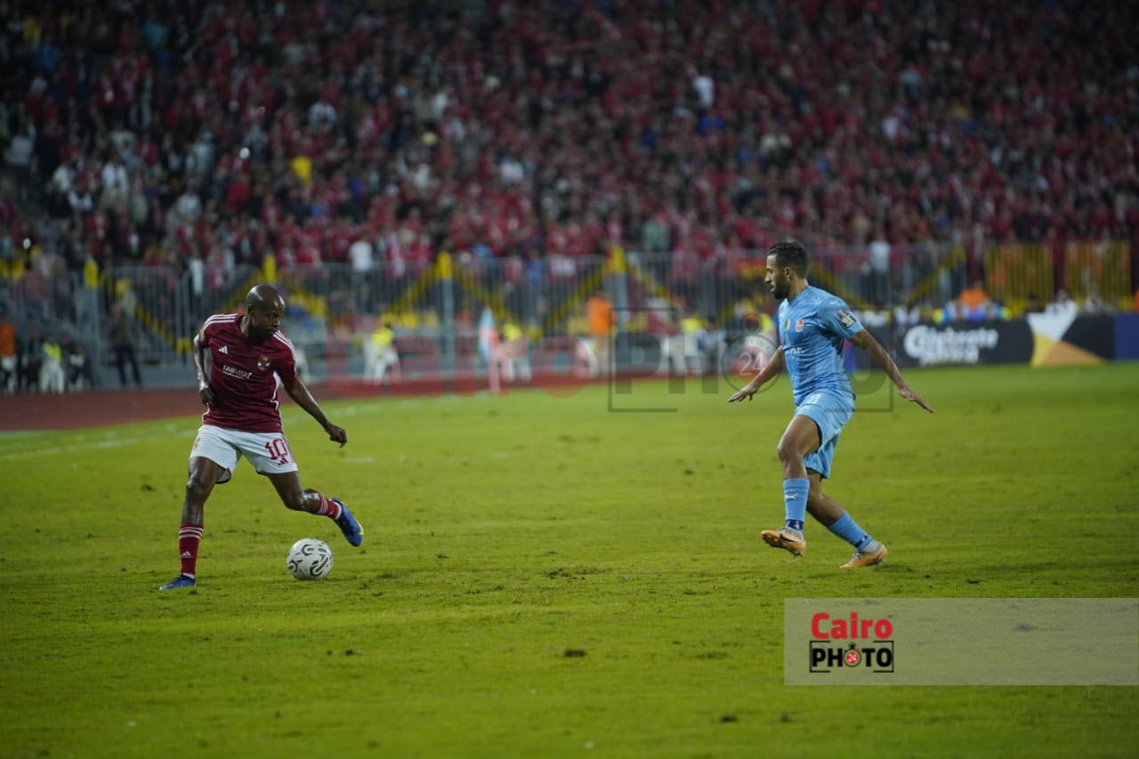 مباراة الأهلي وشباب بلوزداد (28)