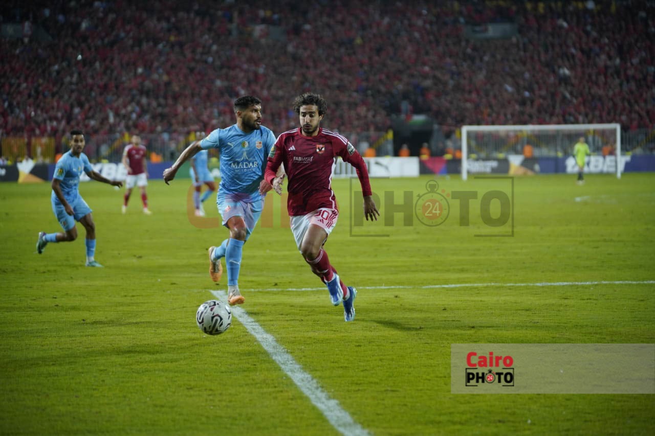 مباراة الأهلي وشباب بلوزداد (35)