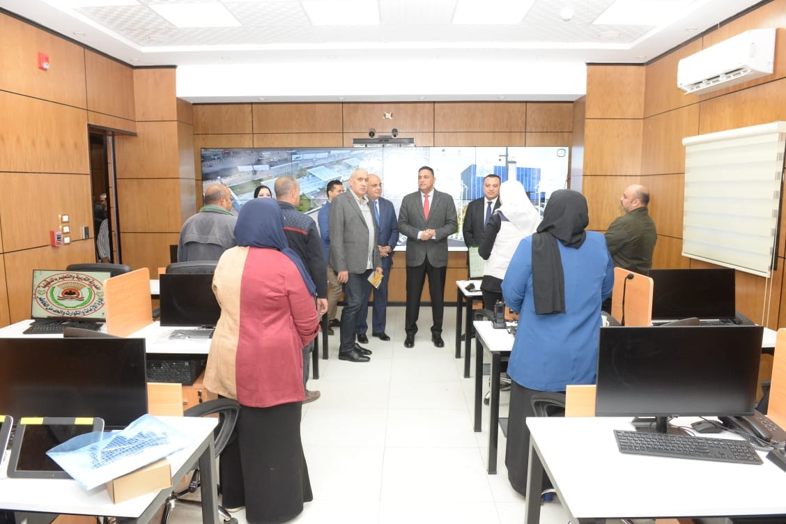 محافظ الدقهلية يتفقد الشبكة الوطنية للطوارئ