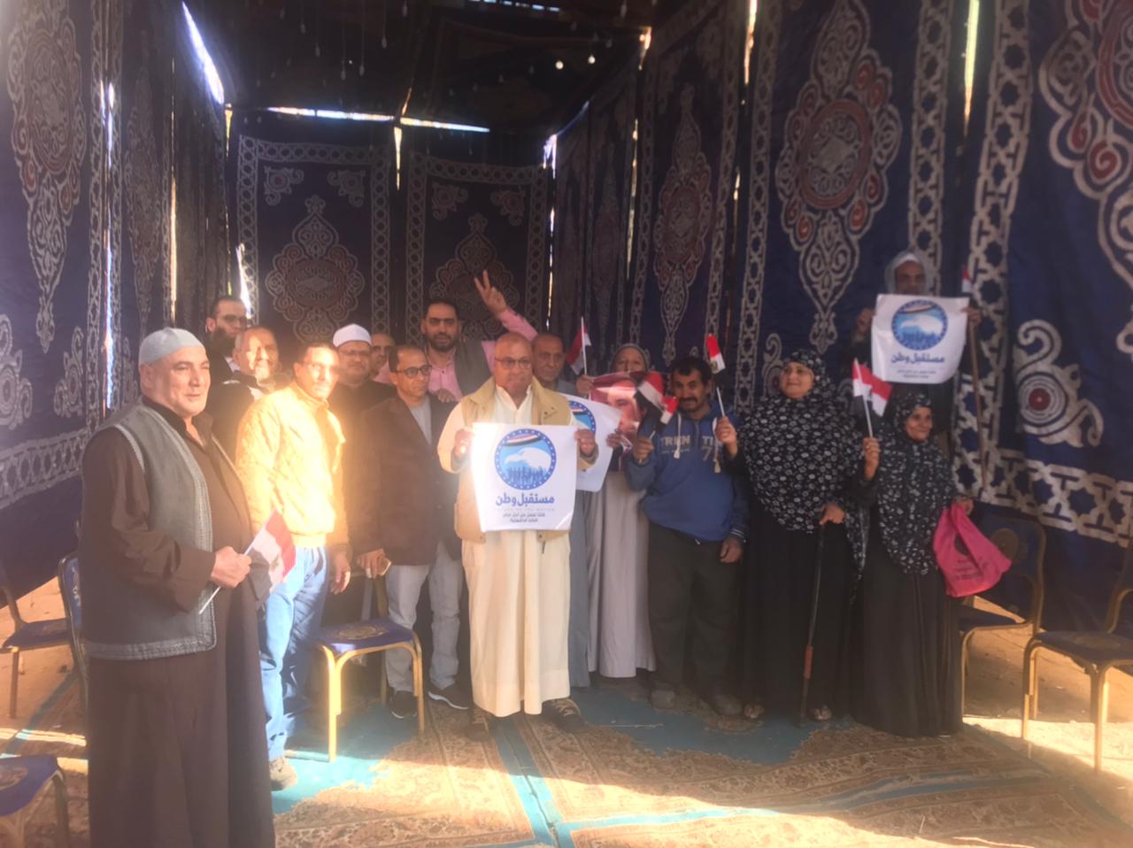 اقبال الناخبين على اللجان قبل انطلاق التصويت في الدقهلية (5)