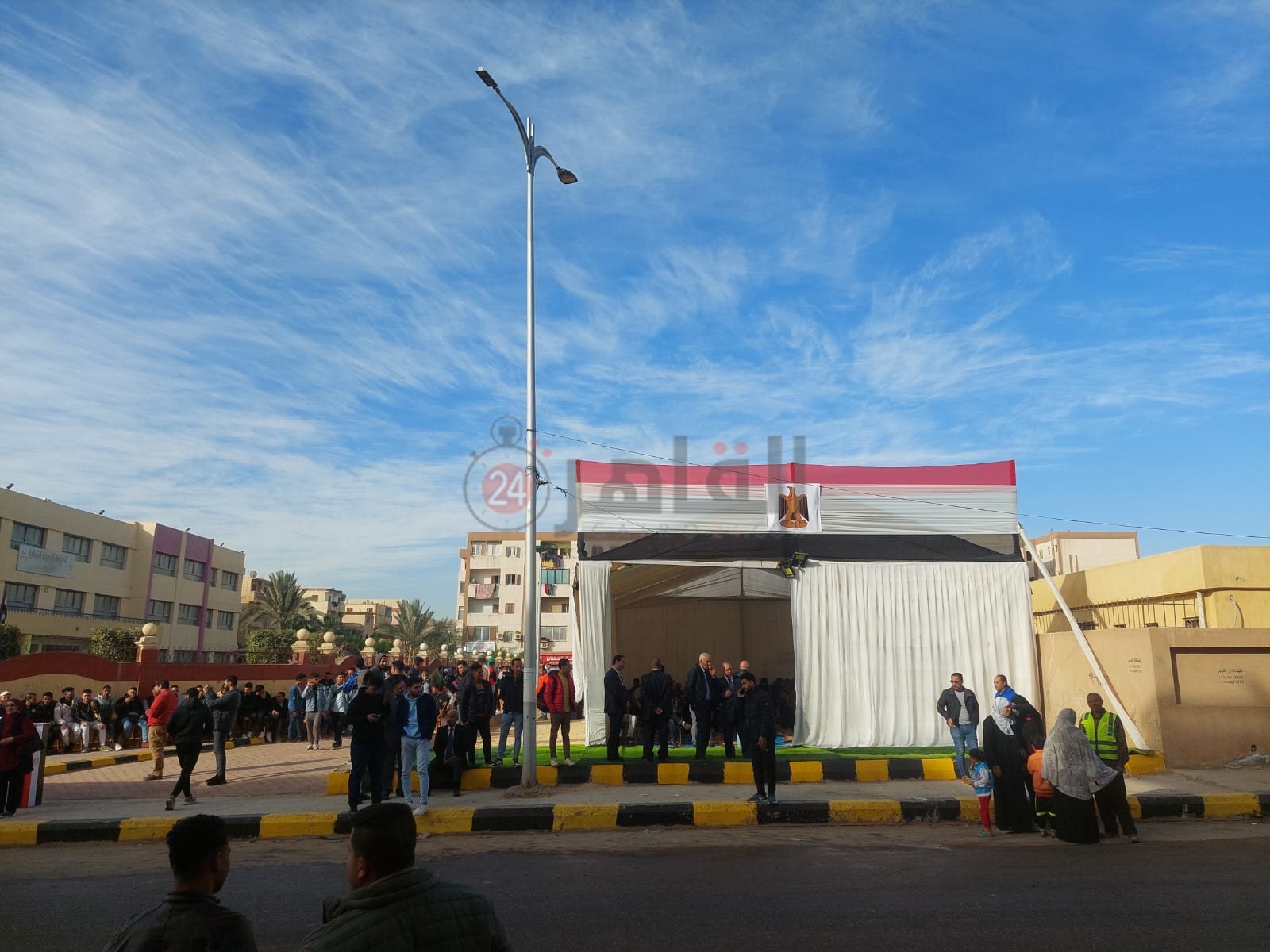 توافد المواطنين بالشيخ زايد